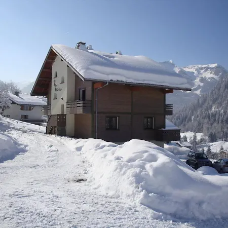 Cosy A Chatel: Terrasse, 2 Pieces Pour 3 Pers., Proche Centre Et Remontees Mecaniques - Fr-1-676-2 Apartment *