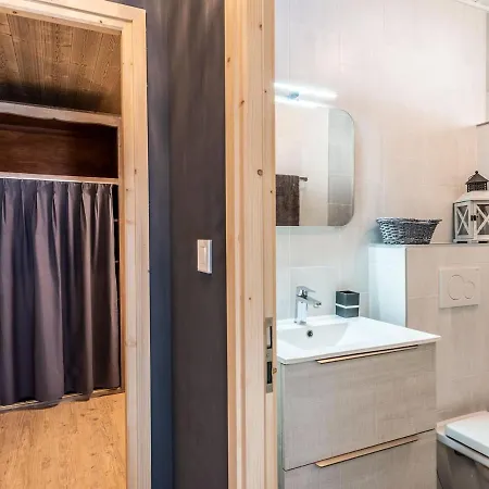 Cosy 2 Pieces Avec Terrasse, 3 Pers, Parking, Wifi, Animaux Admis - Fr-1-676-2 Apartment