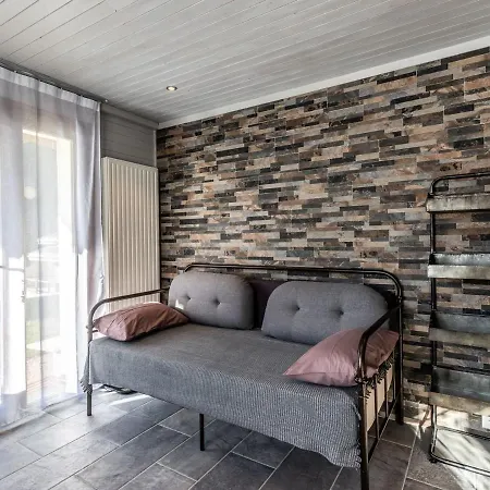 Cosy 2 Pieces Avec Terrasse, 3 Pers, Parking, Wifi, Animaux Admis - Fr-1-676-2 *